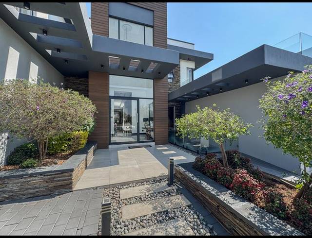 5 BEDROOM HOUSE FOR SALE IN MIDSTREAM RIDGE